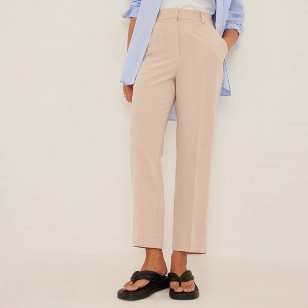 NA-KD High rise cropped suit pants size EU 40
